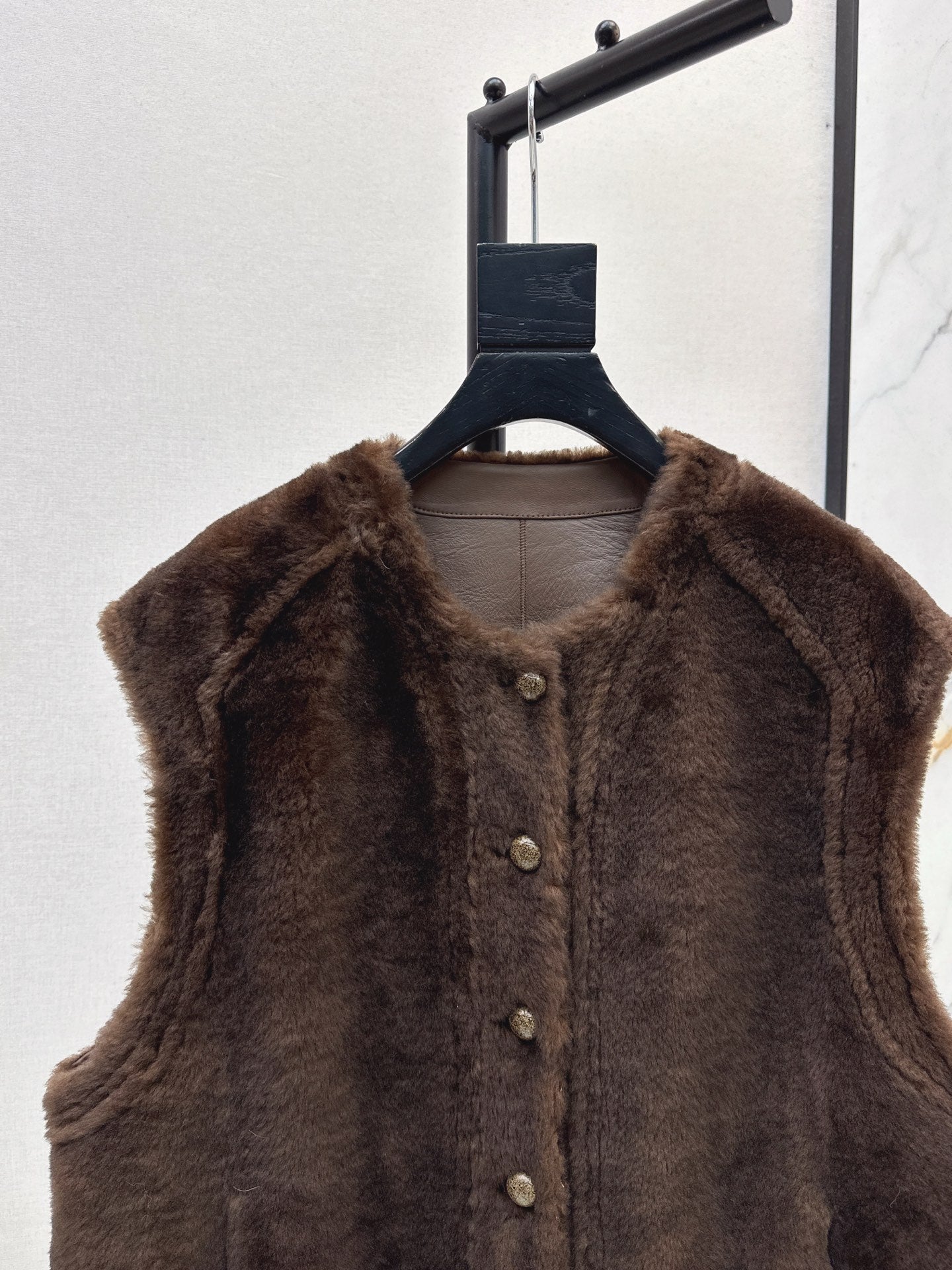 Loro NEW fur vest