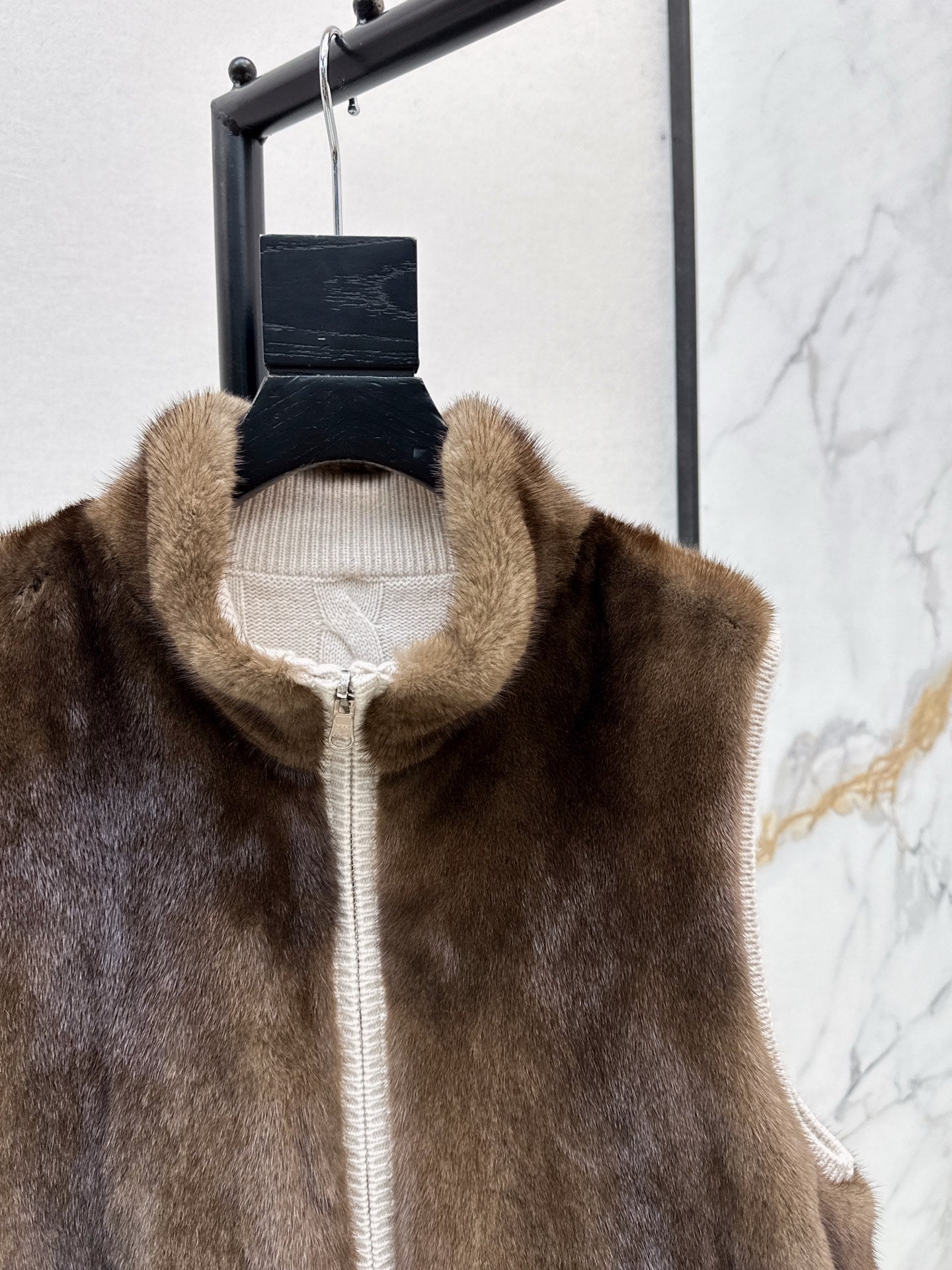 Loro NEW Reversible vest