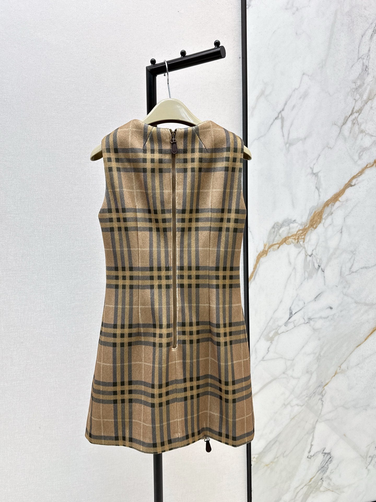 Bur NEW plaid dress