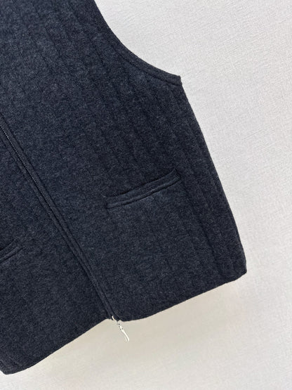 Brune NEW knitted vest