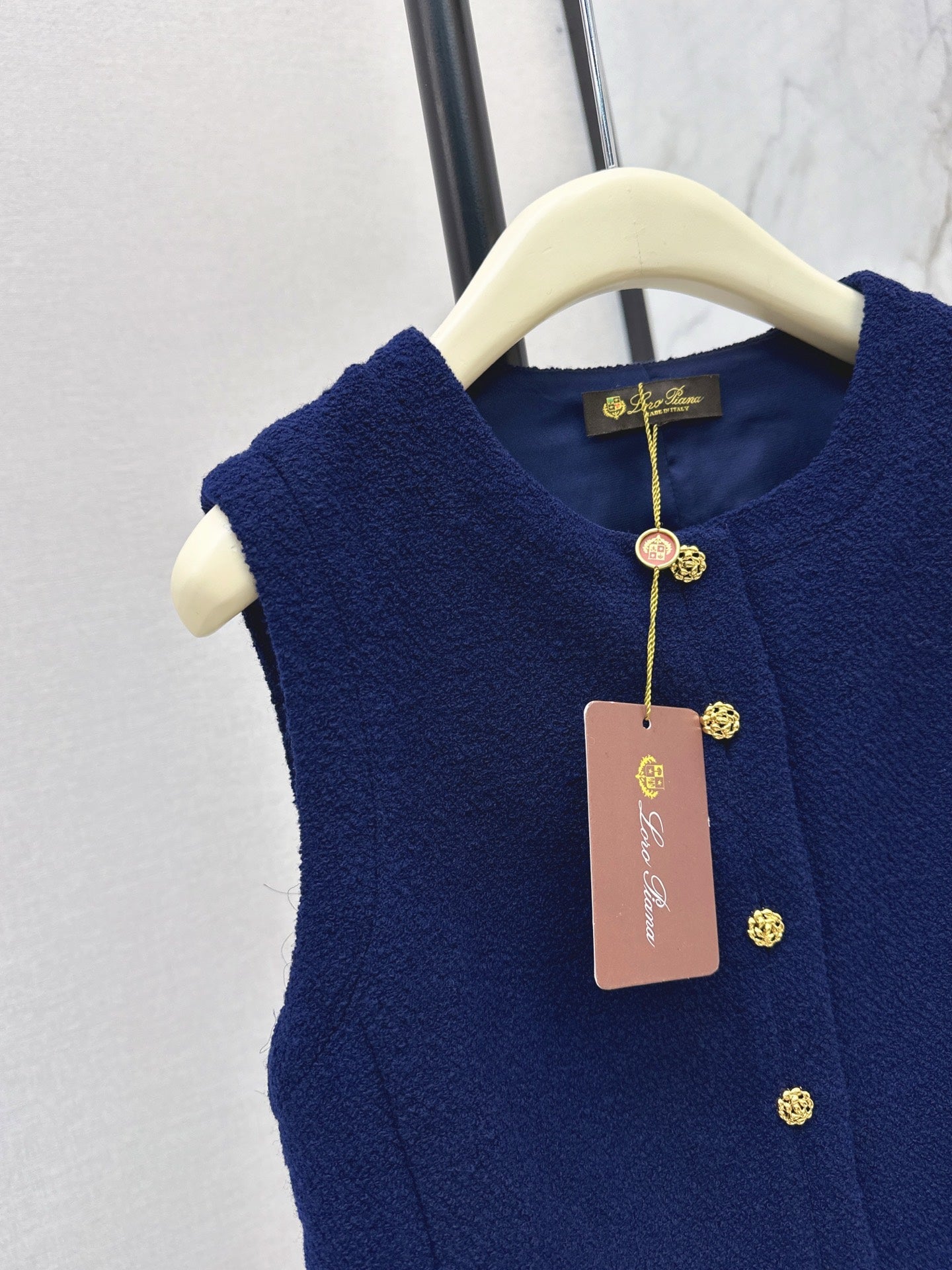 Loro NEW woolen vest