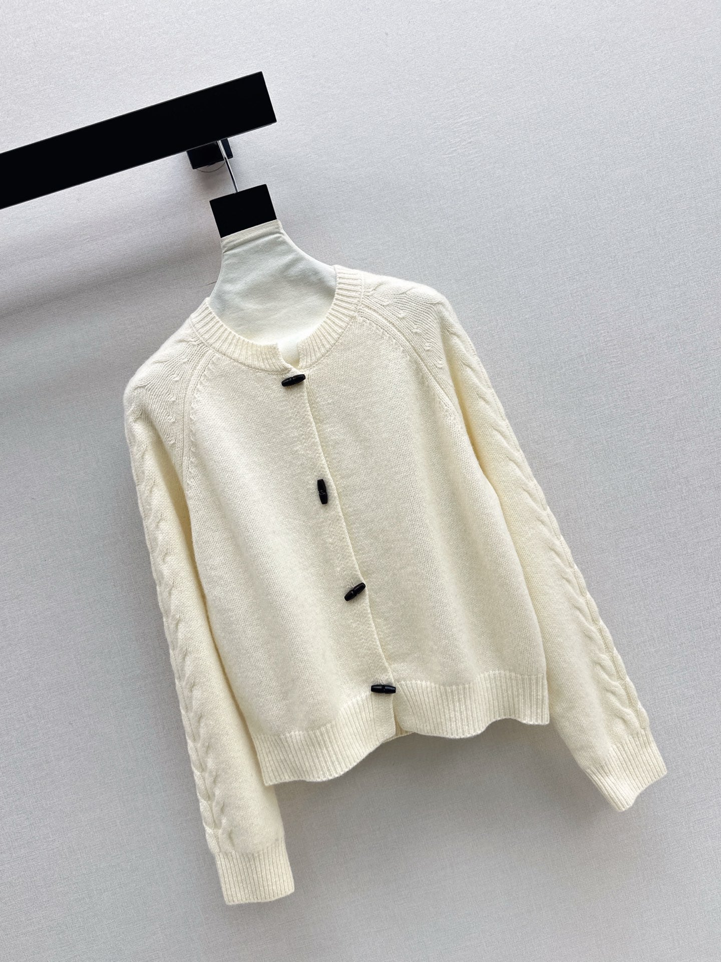 Max NEW Crew neck cardigan