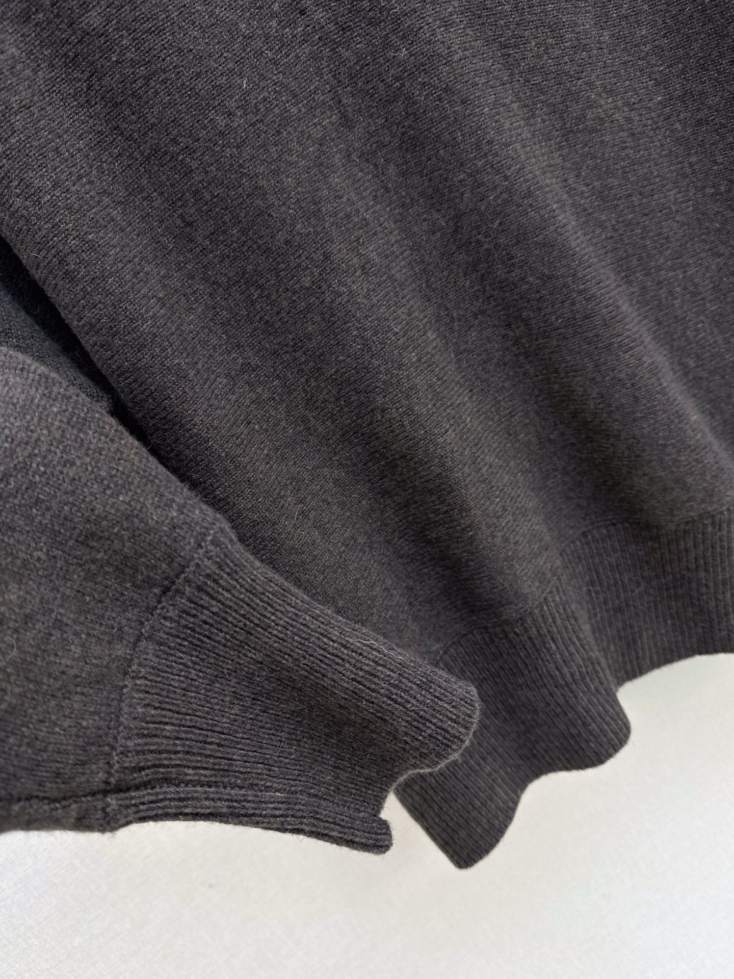 Max NEW lapel sweater