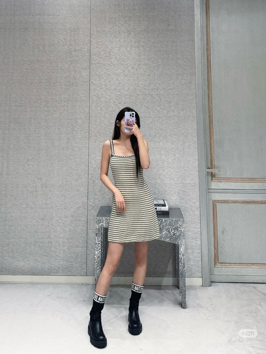 CD NEW Knitted suspender dress