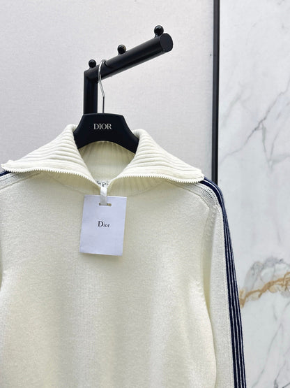 CD NEW knitted sweater