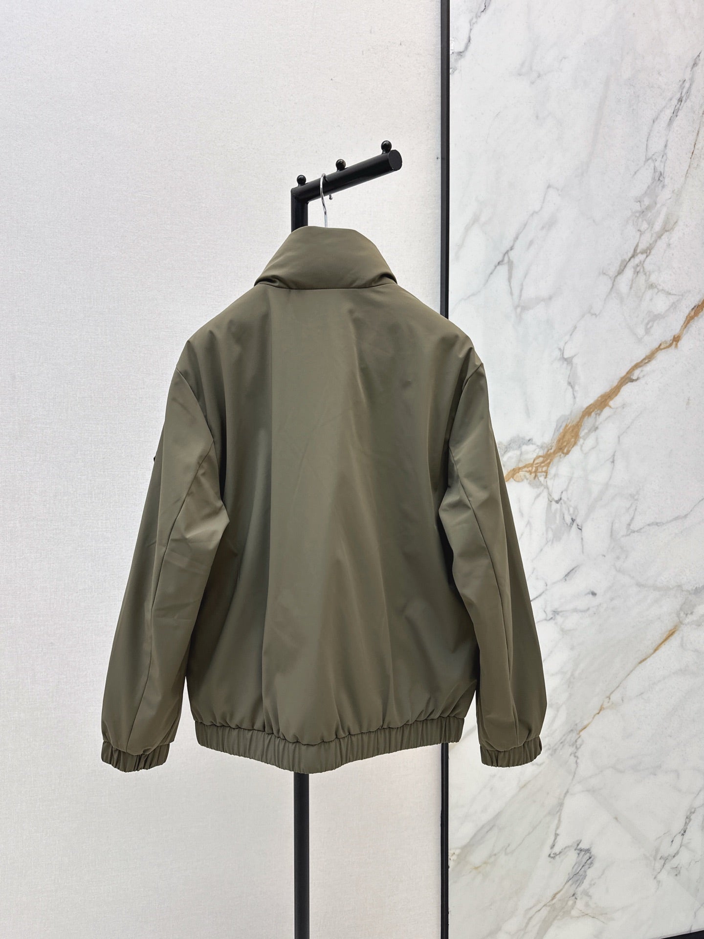 Mocn NEW down jacket