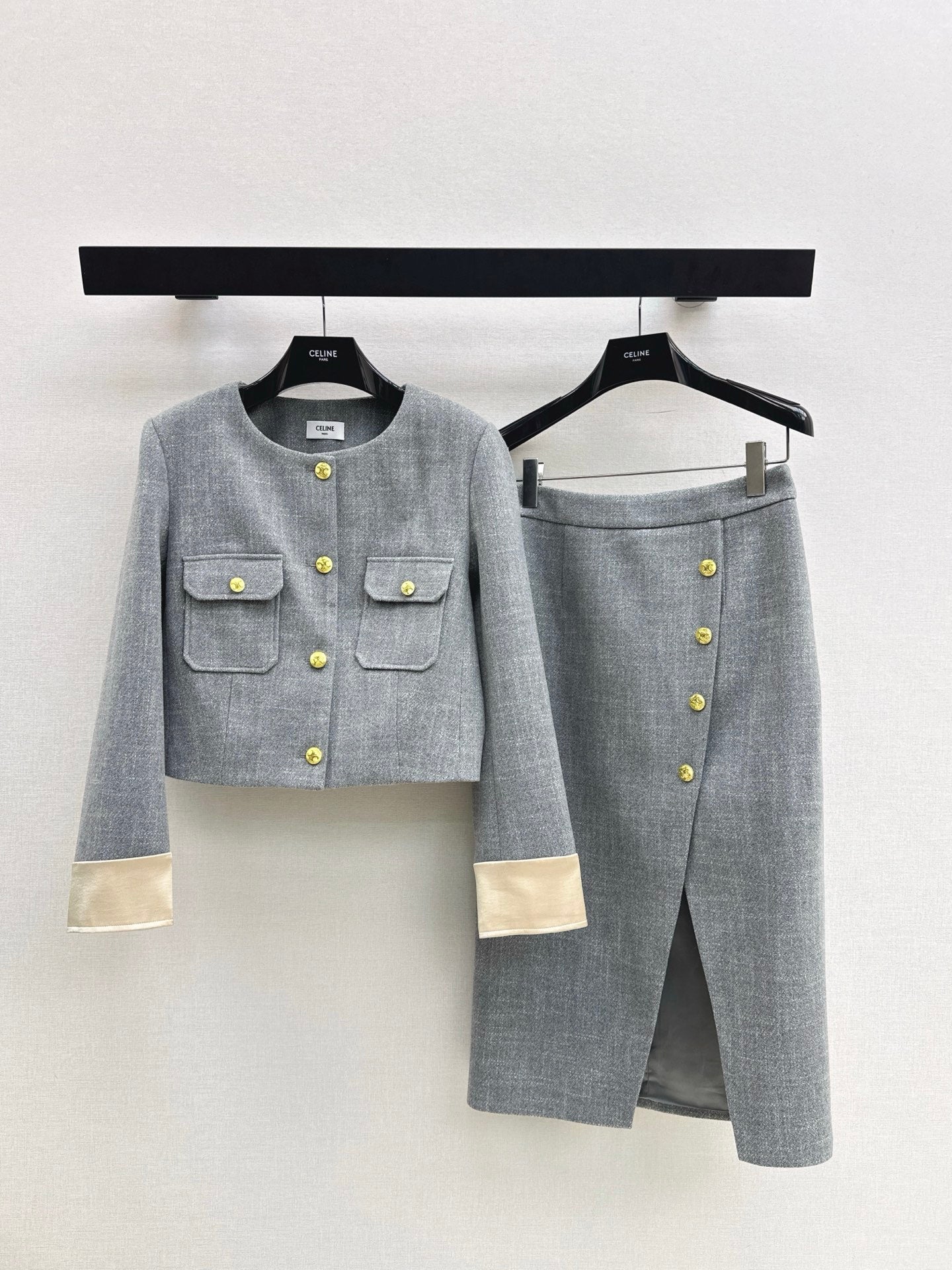 Guc NEW Jacket + slit skirt suit