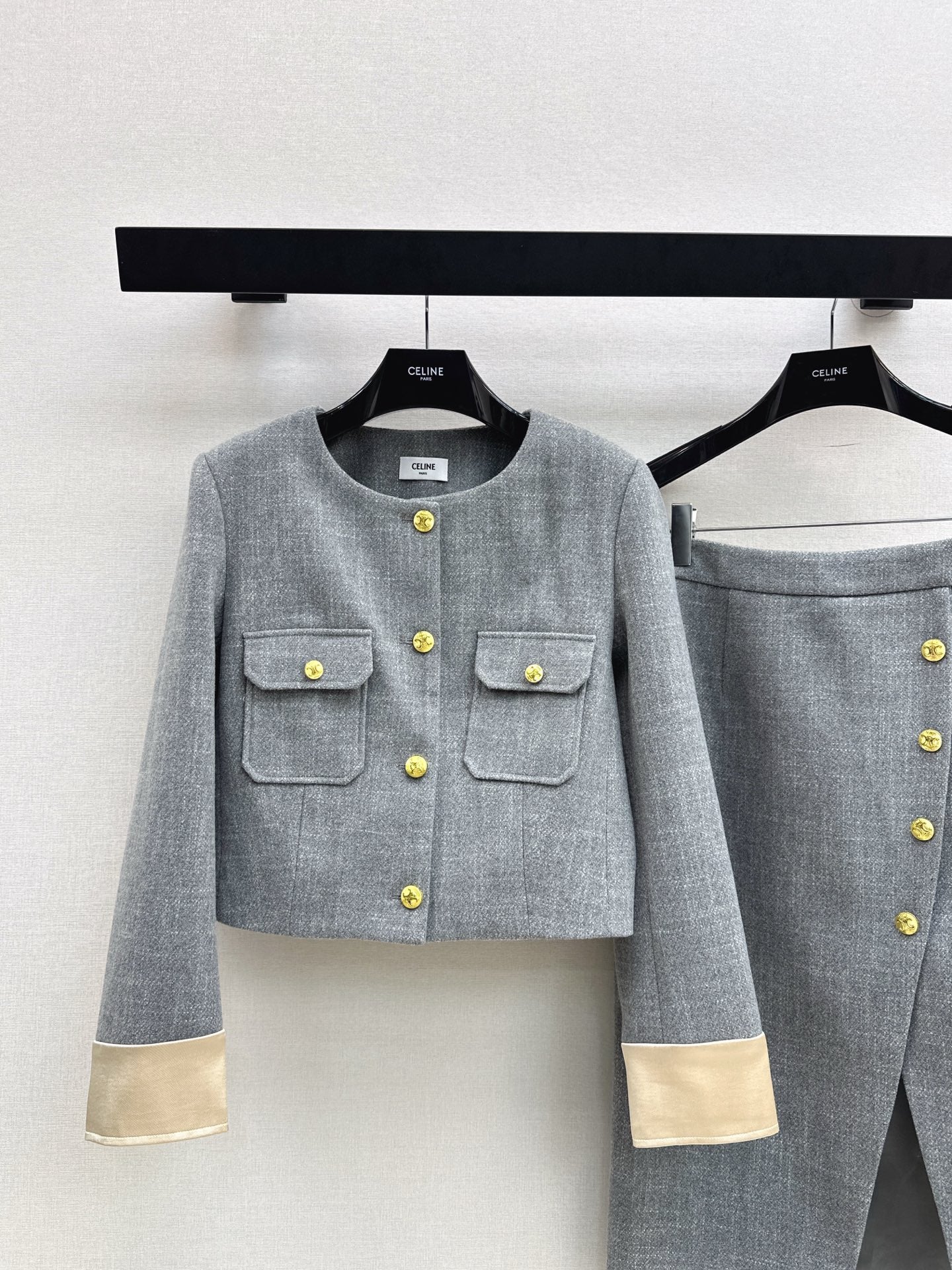 Guc NEW Jacket + slit skirt suit