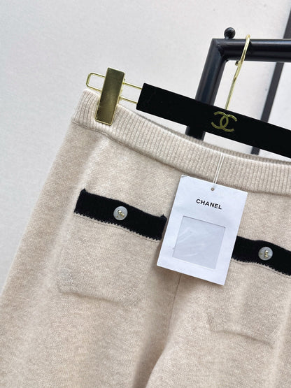 Chan NEW Color block pants