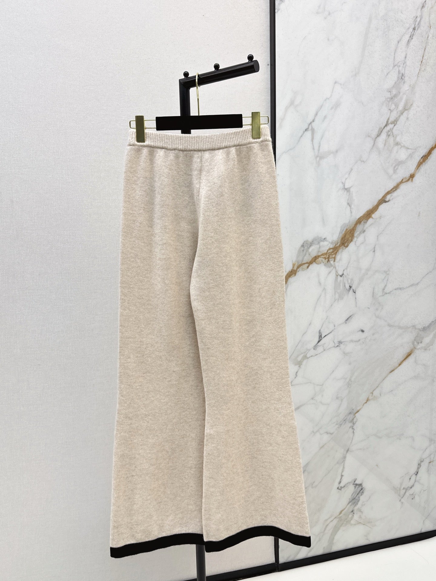 Chan NEW Color block pants