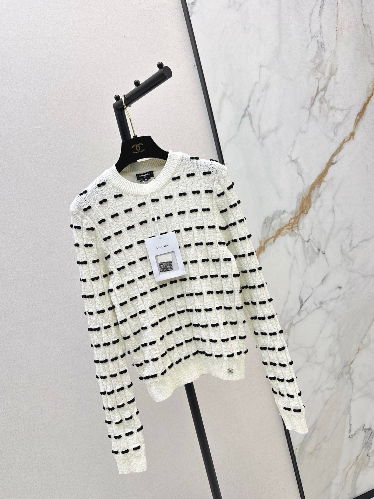 Chan NEW knitted sweater