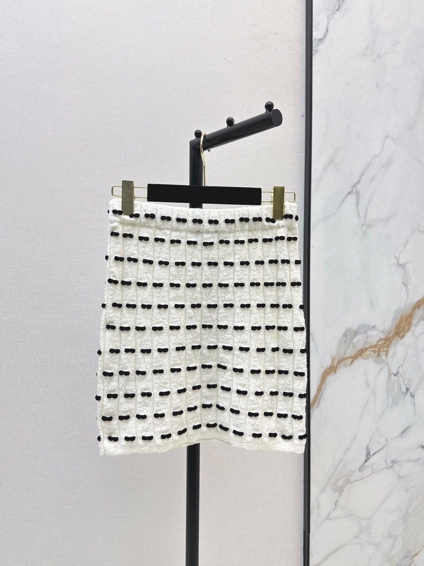 Chan NEW knitted skirt