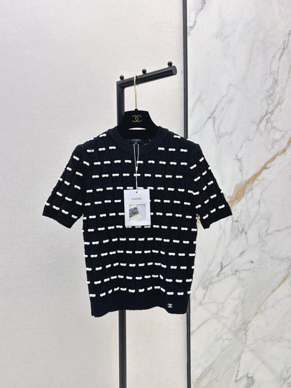 Chan NEW knitted sweater