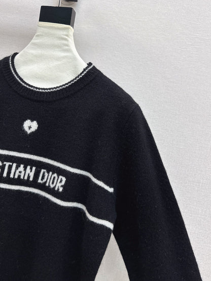 CD NEW embroidered sweater
