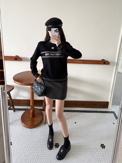 CD NEW embroidered sweater