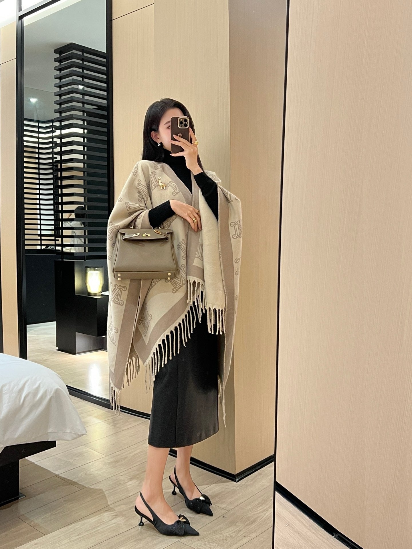 Max NEW Wool scarf cloak