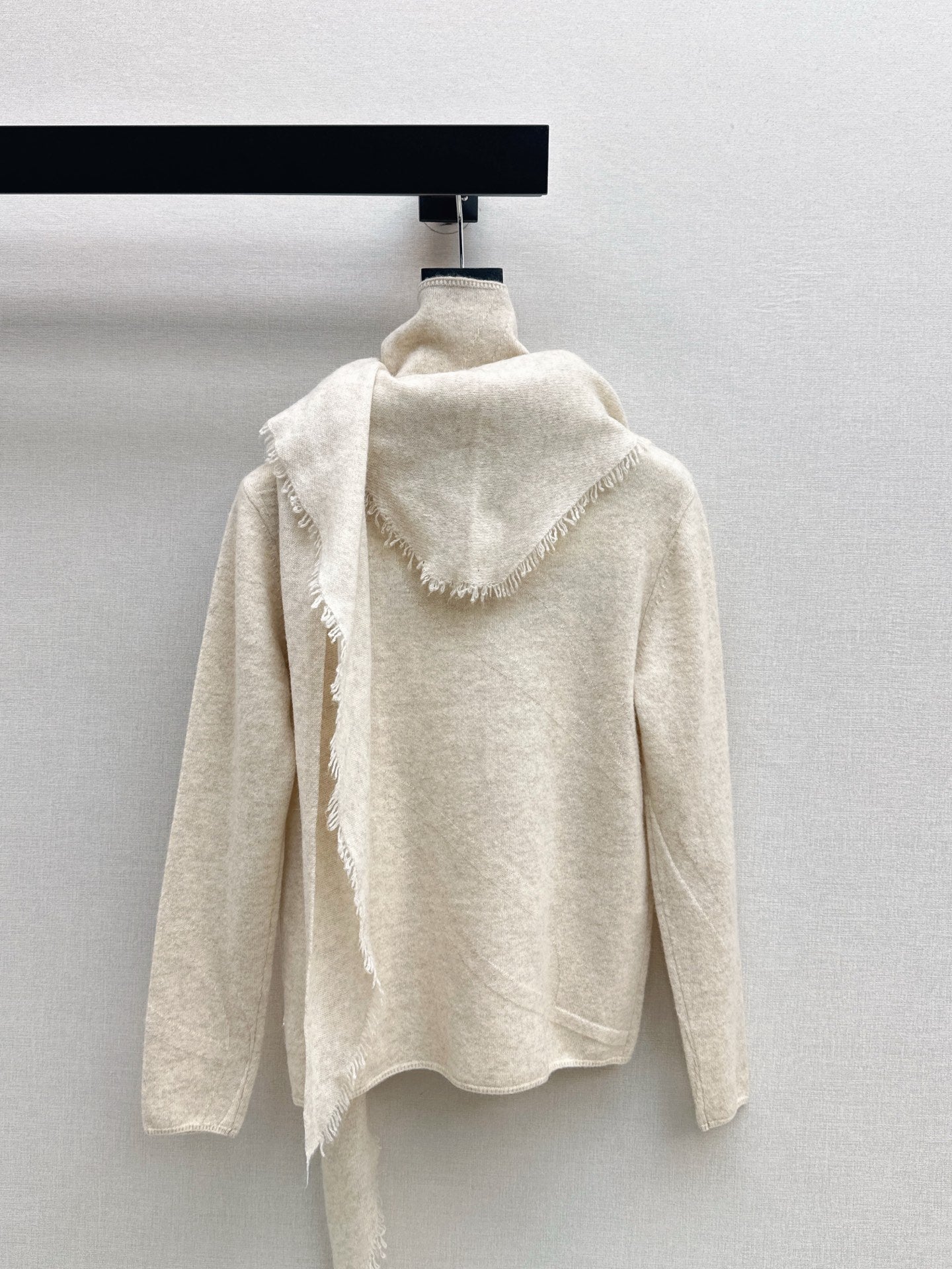 Loro NEW Cashmere sweater and shawl set