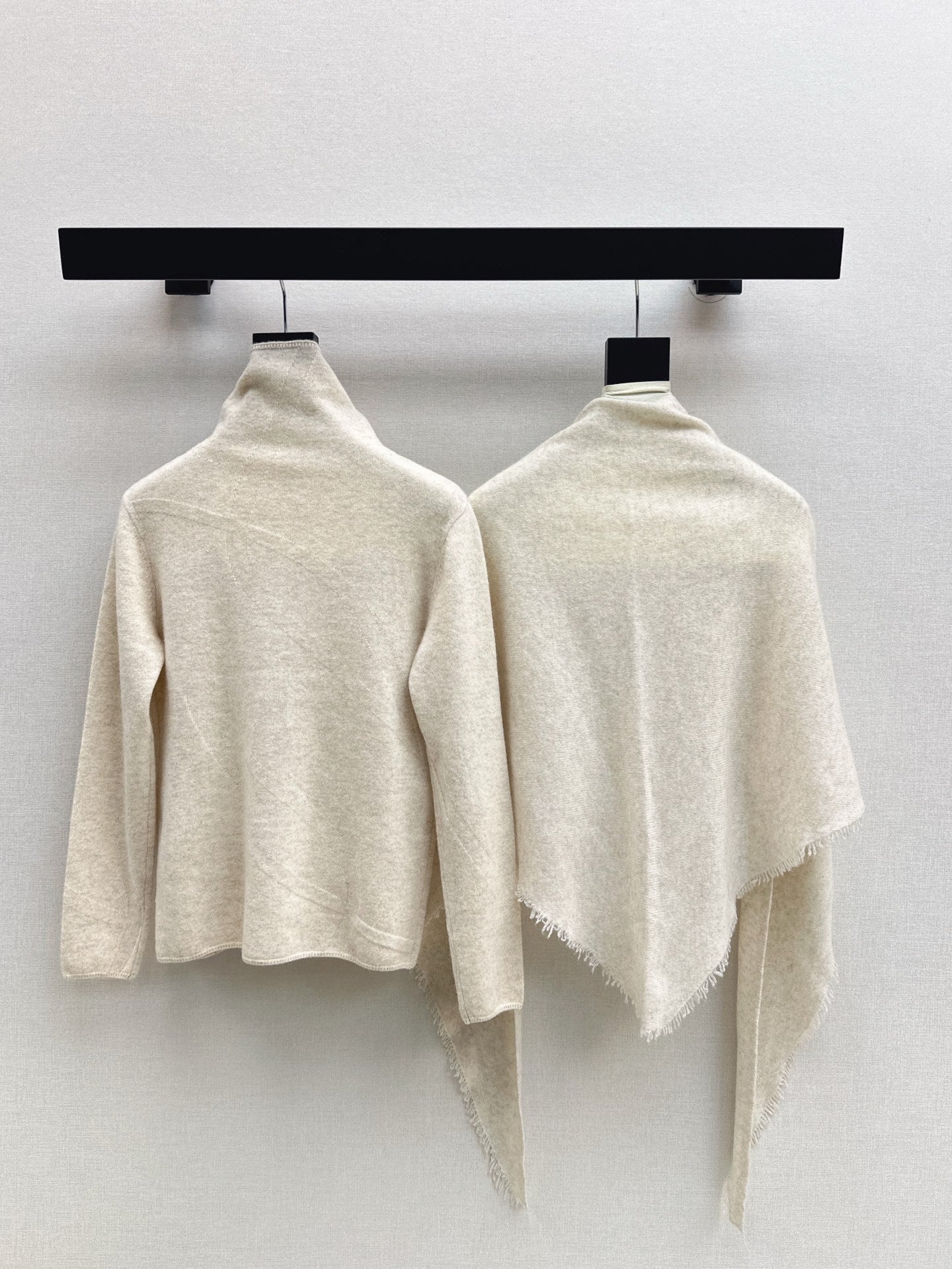 Loro NEW Cashmere sweater and shawl set