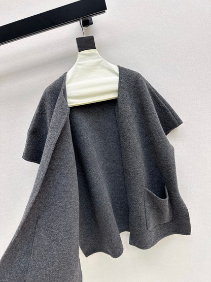 Brun NEW knitted jacket