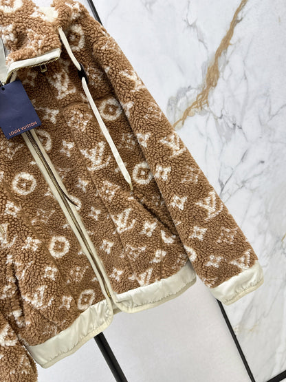 Louis NEW Plush hooded jacket