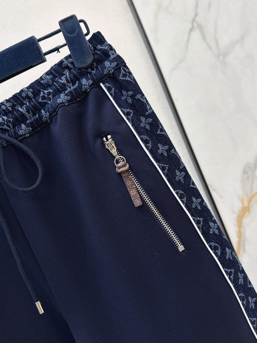 Louis NEW Straight-leg pants