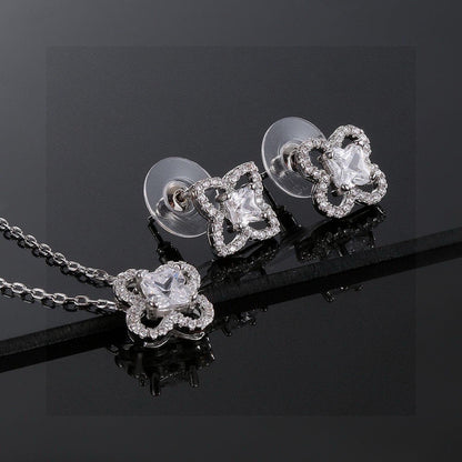 Louis New Earrings and necklace