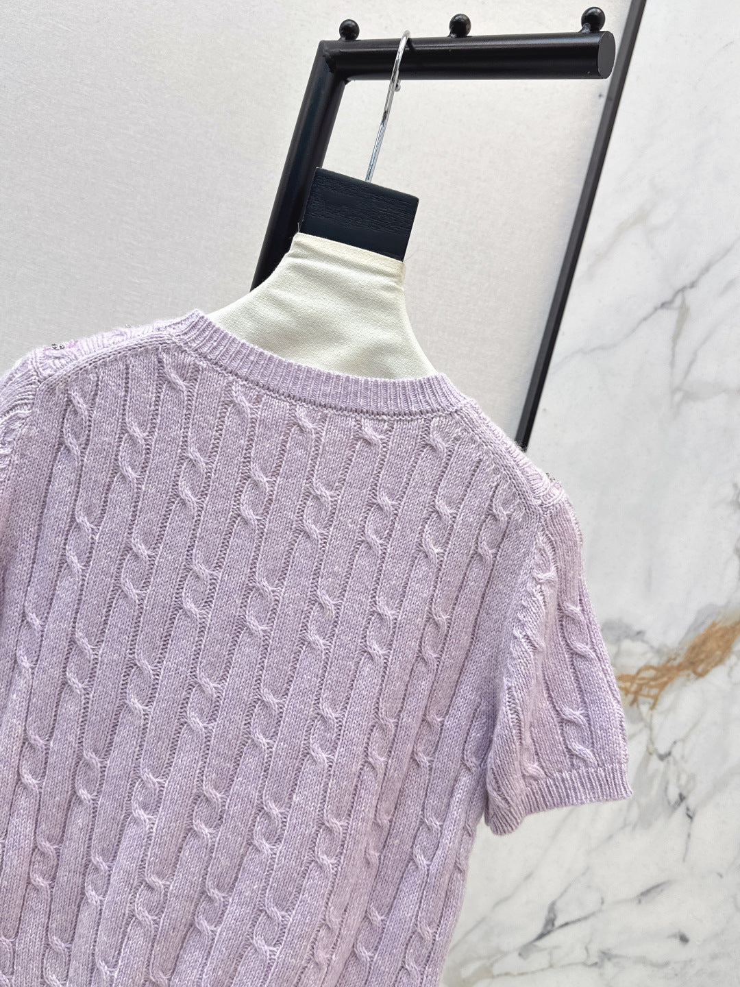 Guc NEW Wool knitted sweater