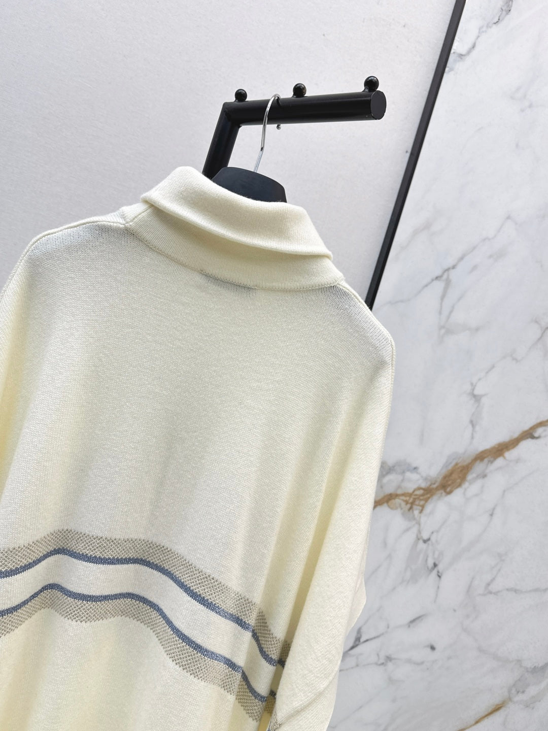 CD NEW Knitted Cape Sweater