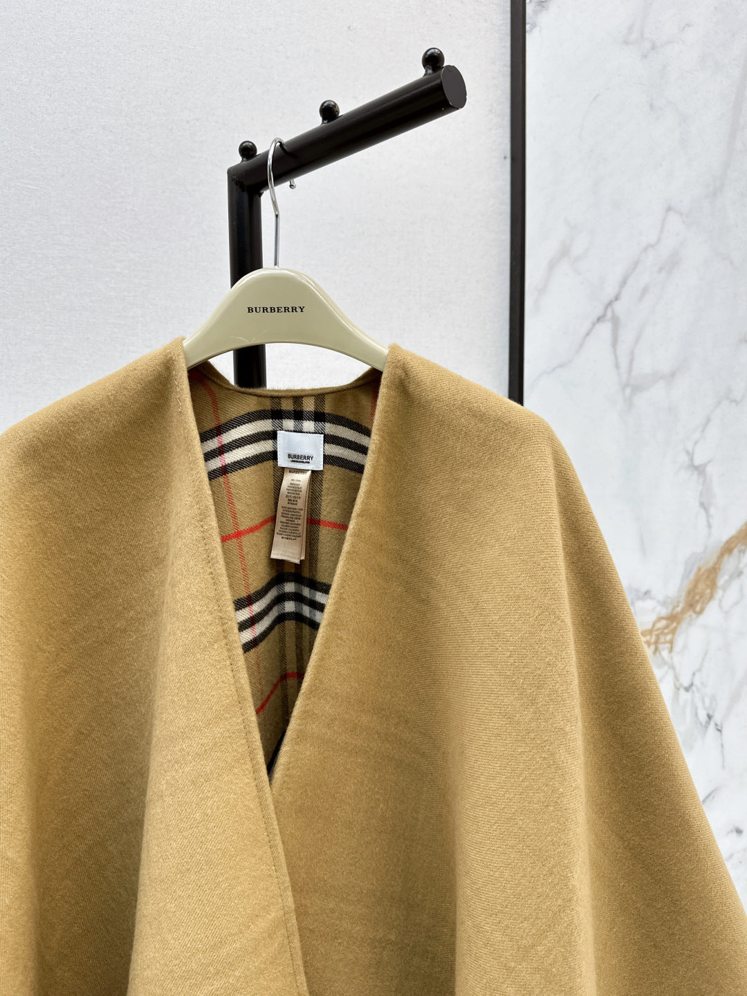 Bur NEW Reversible wool cape