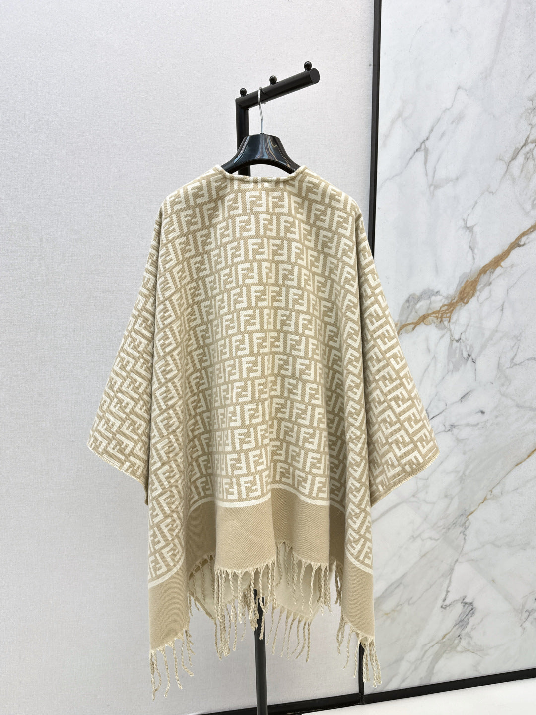 Fend NEW  wool cape