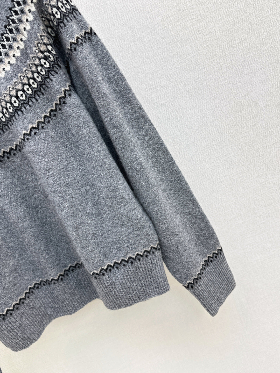 Loro NEW Knitted sweater