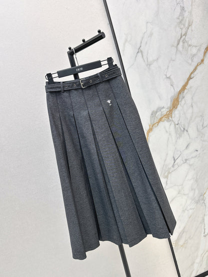 CD NEW pleated skirt