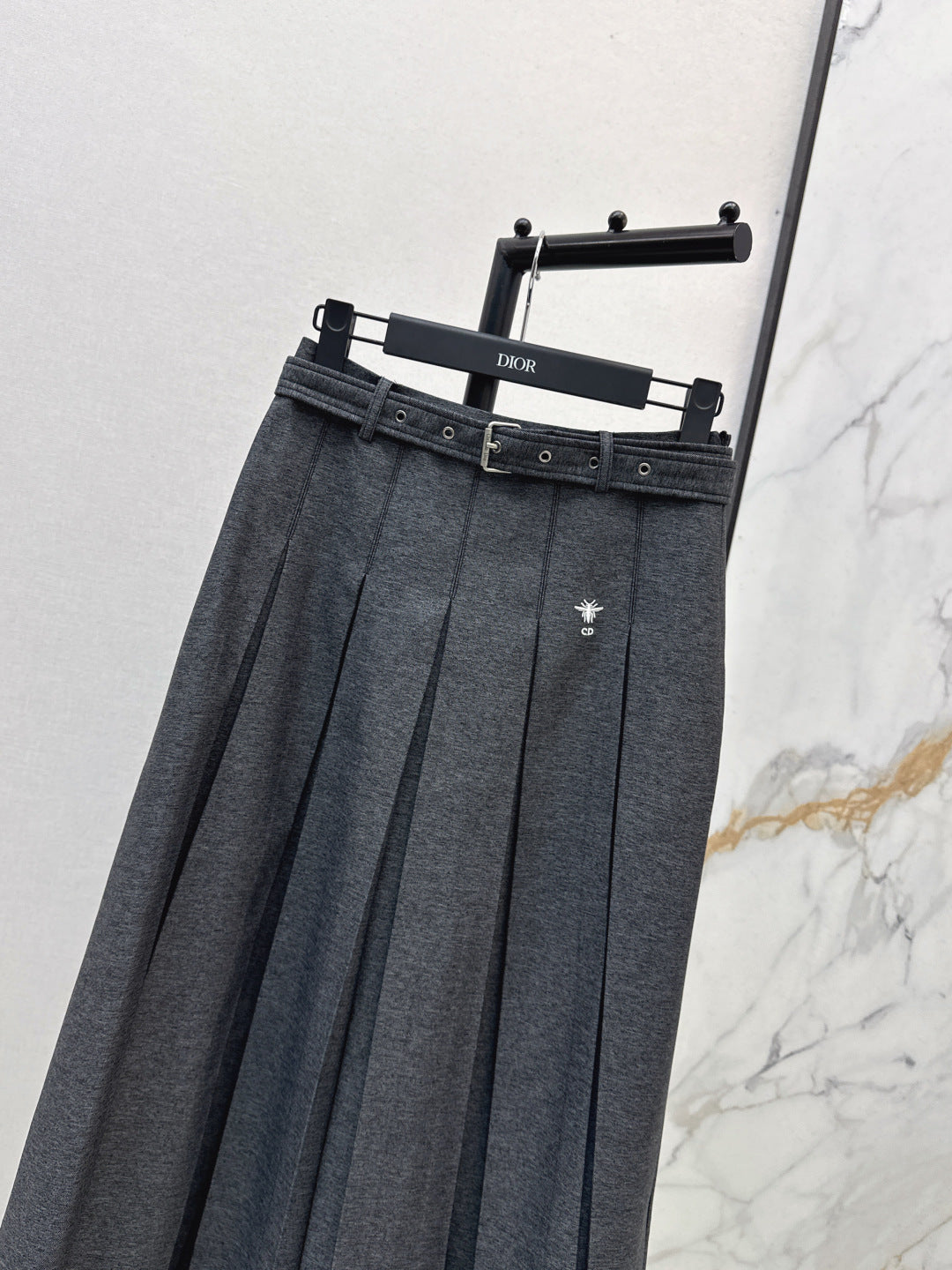 CD NEW pleated skirt