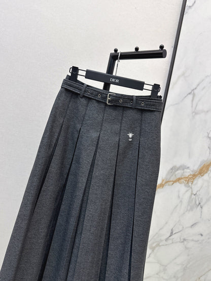 CD NEW pleated skirt