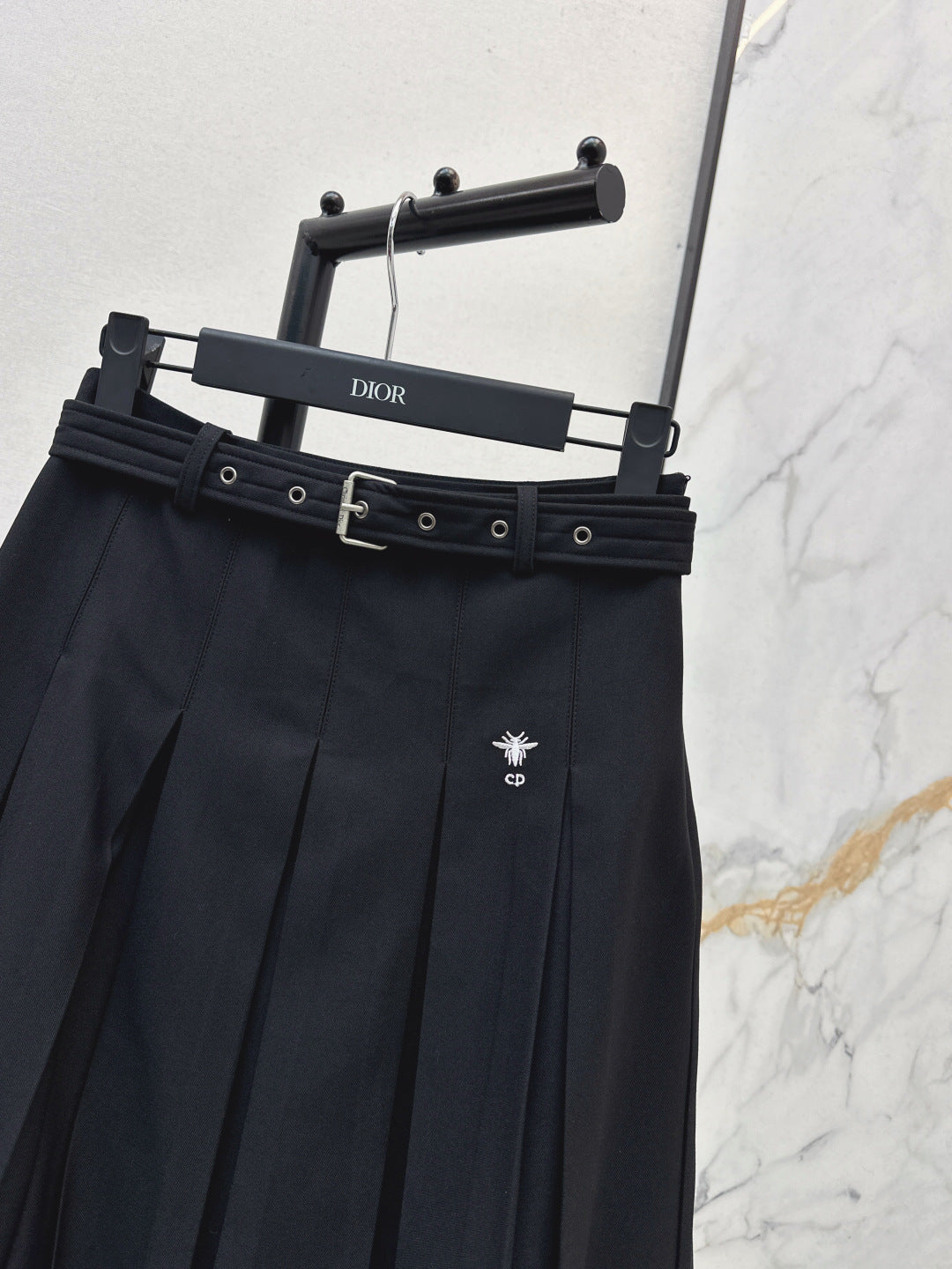 CD NEW pleated skirt