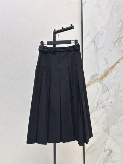 CD NEW pleated skirt