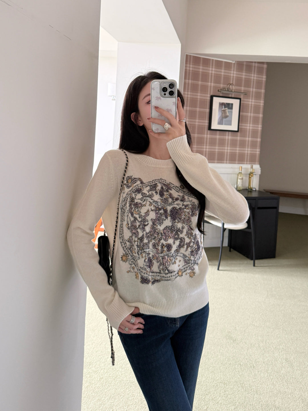 CD NEW Embroidered sweater