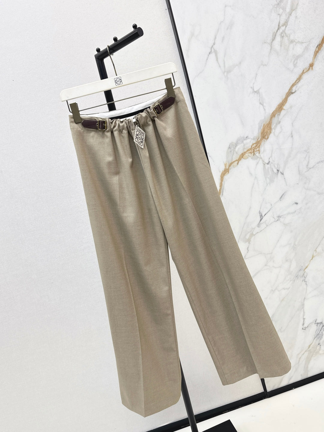 Loe NEW Straight-leg pants