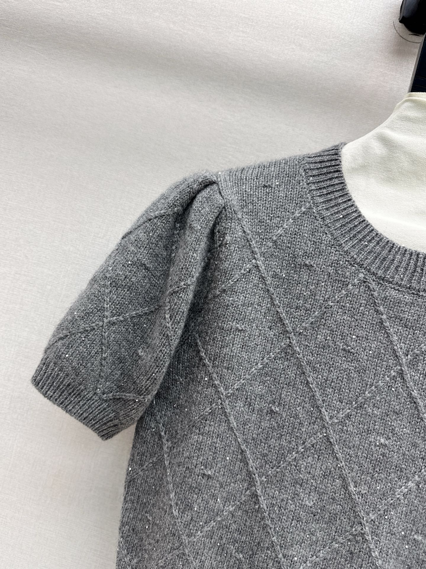 Brun NEW Plaid sweater