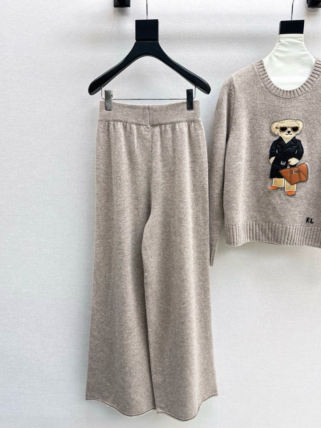 Ral NEW Sweater and straight-leg pants set