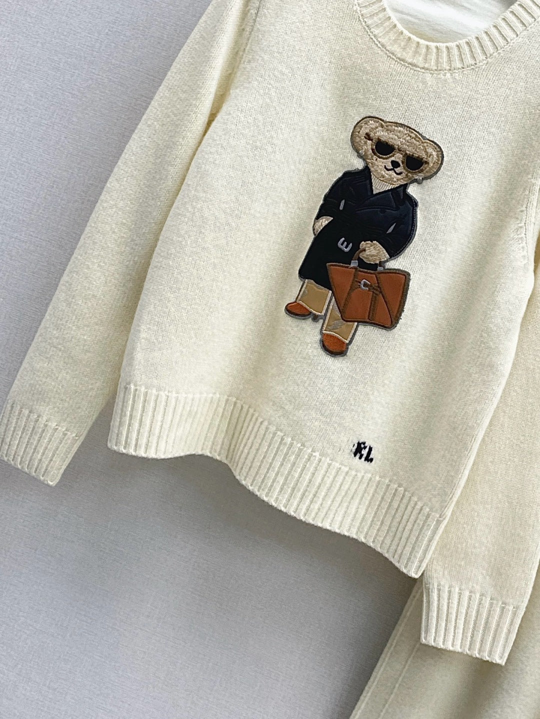 Ral NEW Sweater and straight-leg pants set