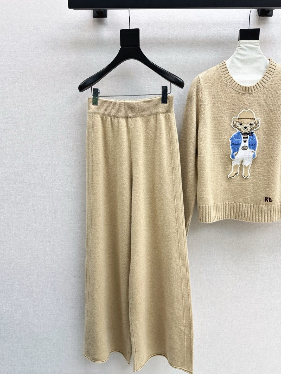 Ral NEW Sweater and straight-leg pants set