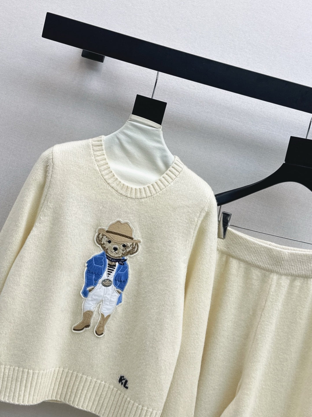 Ral NEW Sweater and straight-leg pants set