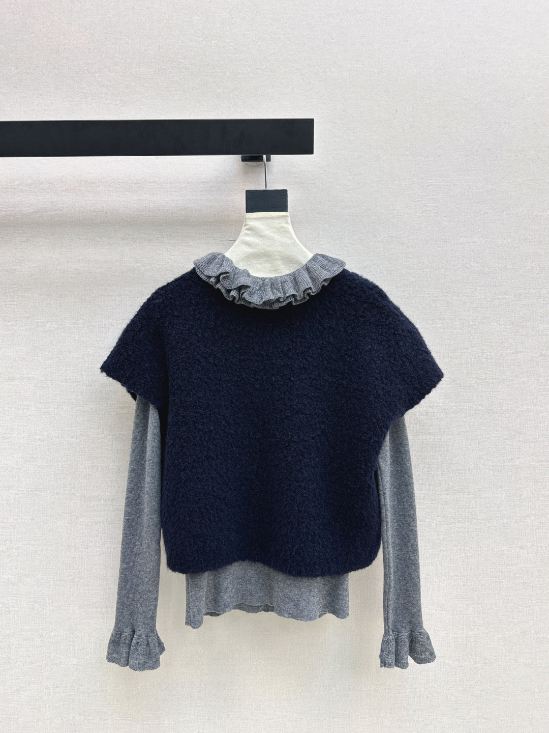 CD NEW Base shirt and vest set