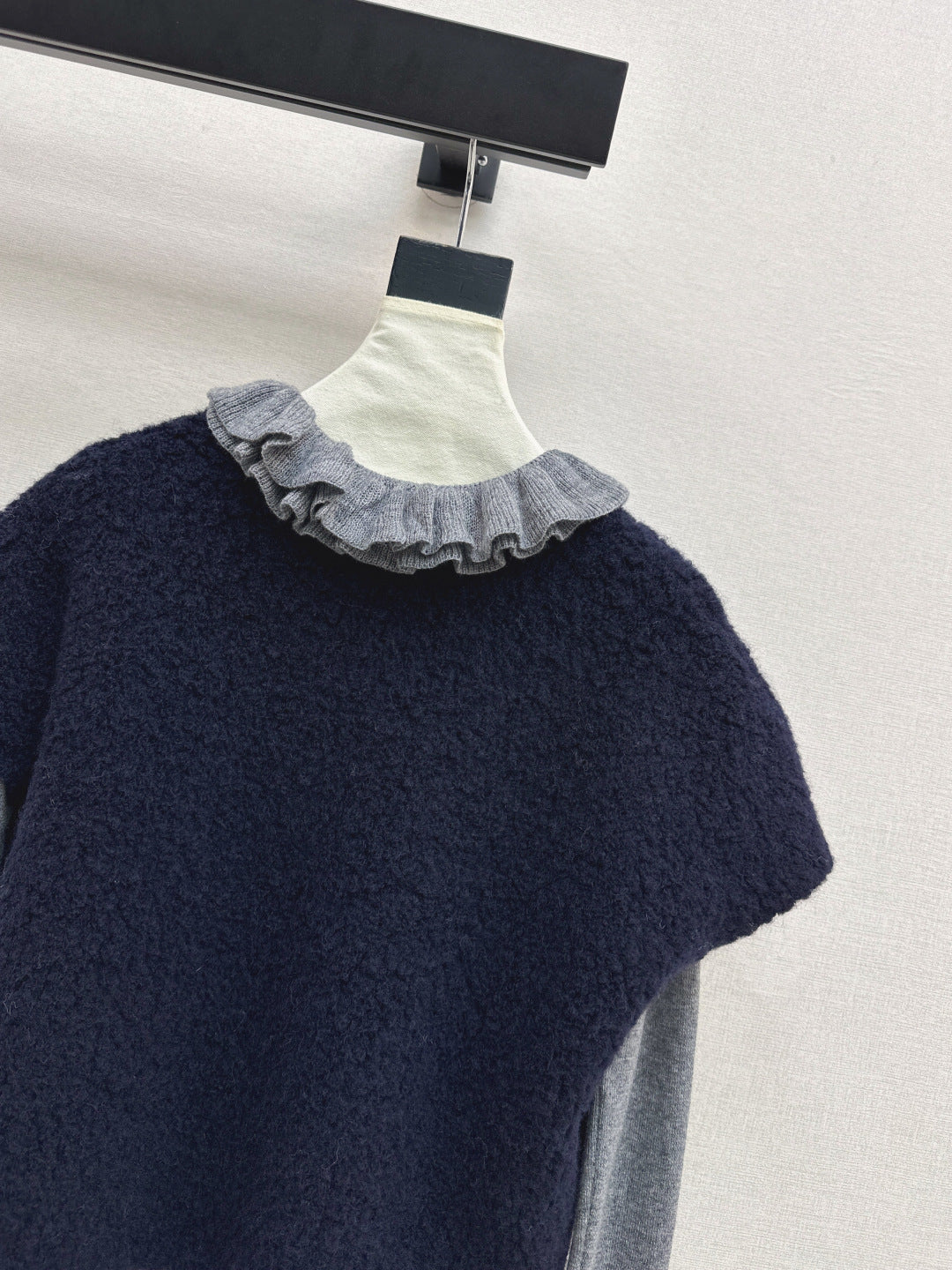 CD NEW Base shirt and vest set