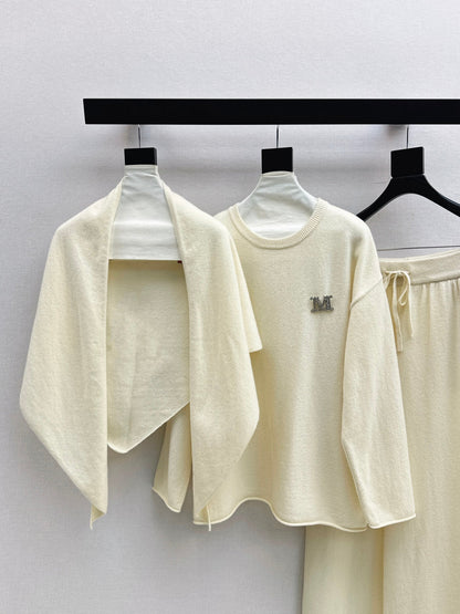 Max NEW Wool three-piece set