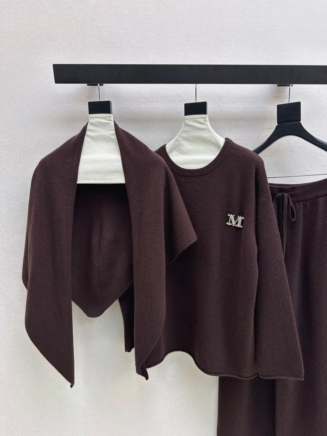 Max NEW Wool three-piece set