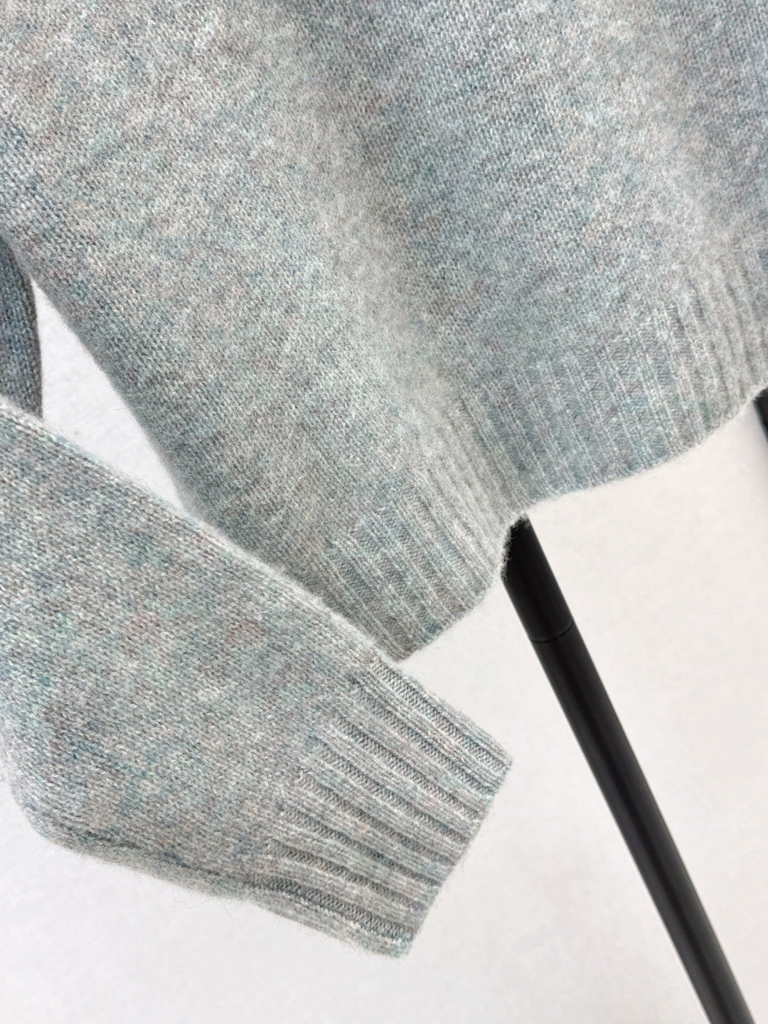 Ce1i NEW wool sweater