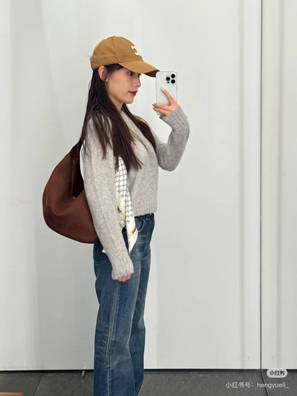 Ce1i NEW wool sweater