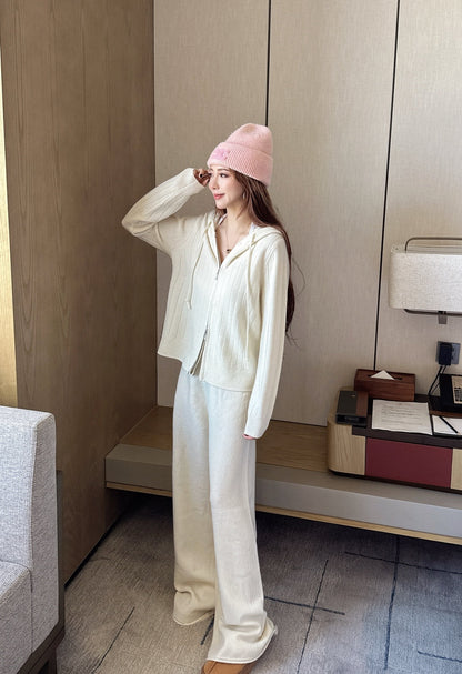 Loro NEW knitted suit